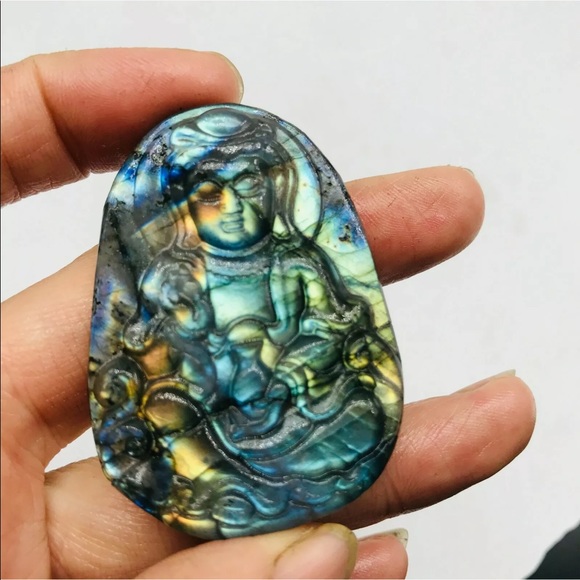 Wow! ✨Charged✨carved labradorite Buddha gemstone - Picture 4 of 5